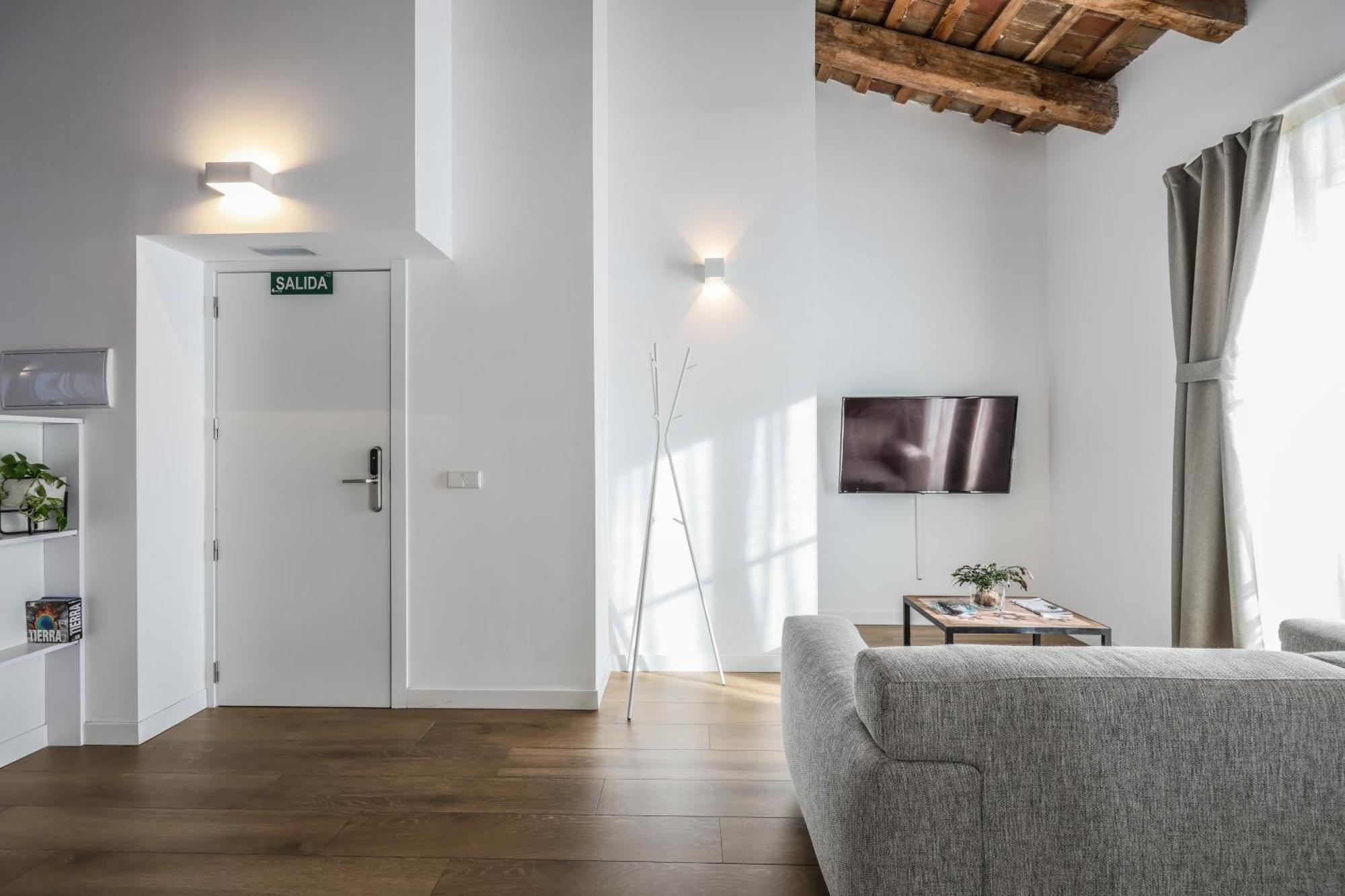 Amazinn Places Evi Apartments Valencia Exterior photo