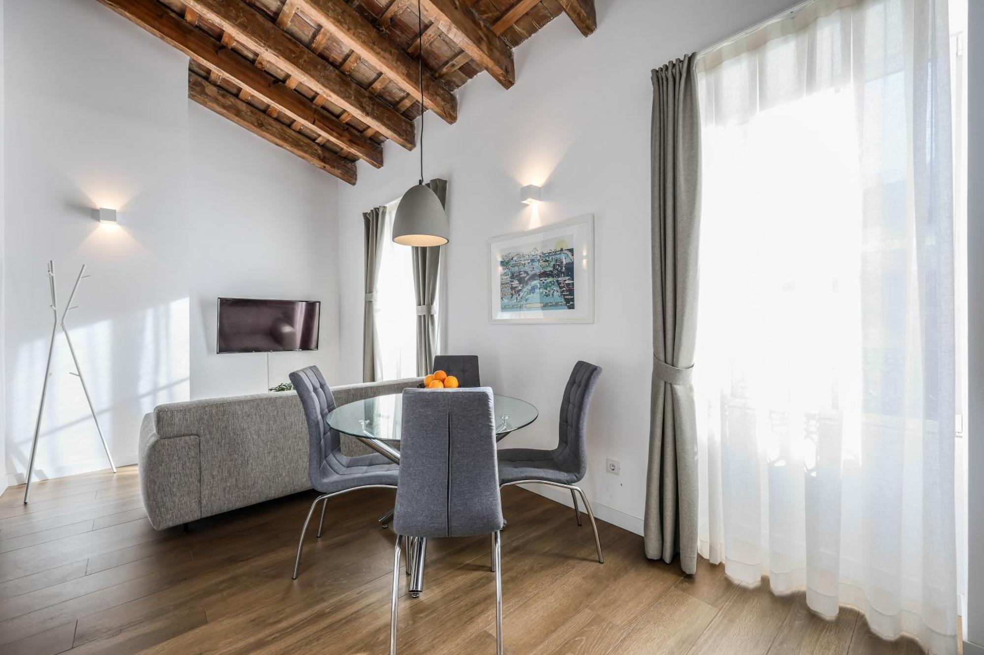 Amazinn Places Evi Apartments Valencia Exterior photo