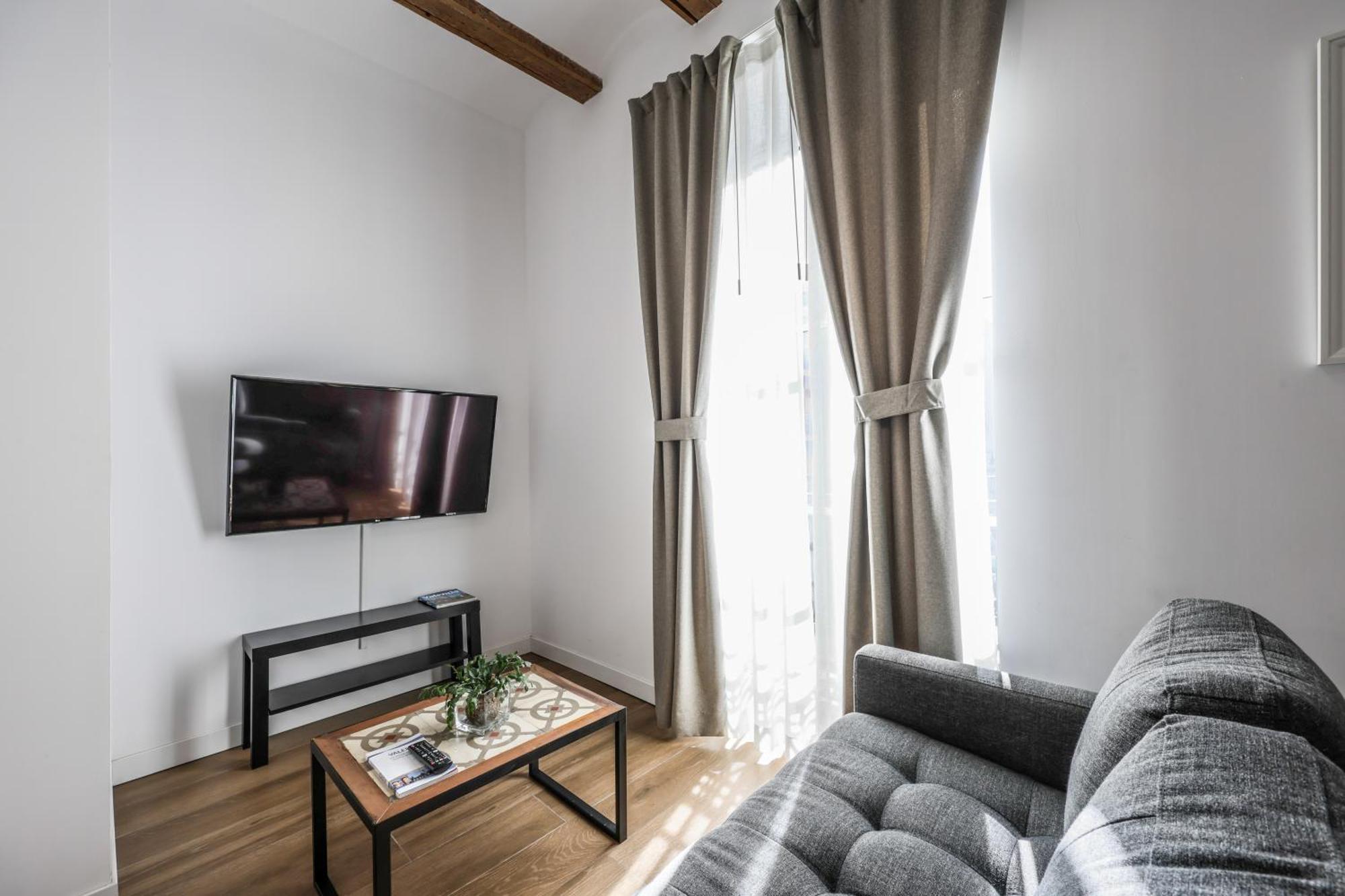 Amazinn Places Evi Apartments Valencia Exterior photo