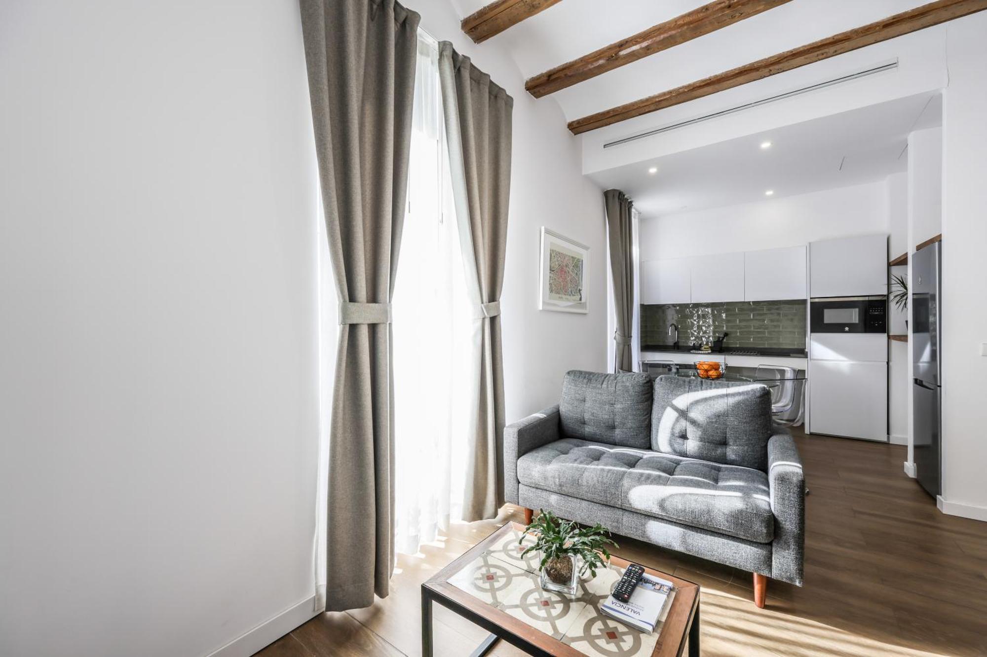 Amazinn Places Evi Apartments Valencia Exterior photo